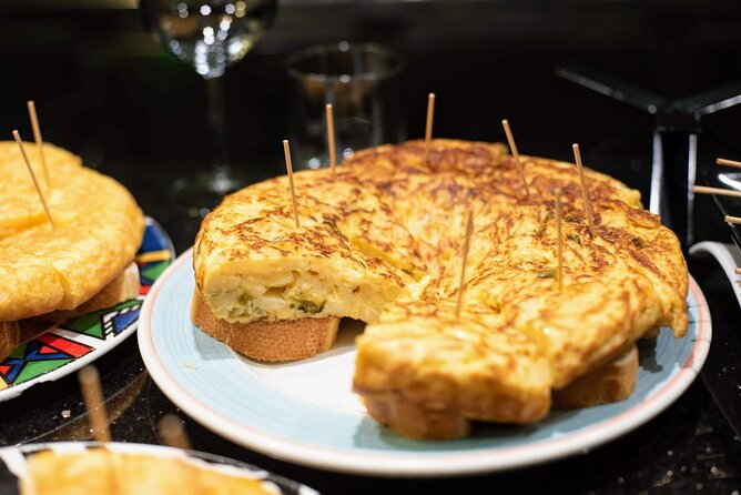 San Sebastian Centro Neighborhood Pintxos & Wine Tour - Casa Valles and the pintxo that made history