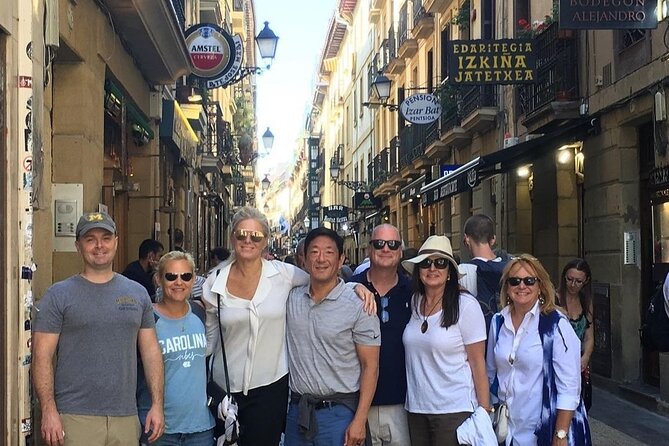 San Sebastián city tour and pintxos lunch from Pamplona - Entering the Old Town on Calle 31 de Agosto