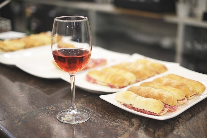 San Sebastian Evening Pintxo Tour with Wine - The cultural side of the evening