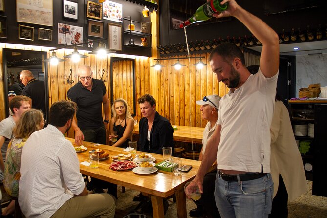 San Sebastian Food & Pintxos Tour with 12 Food & Drinks Tastings - The drinks lineup and what it means for you