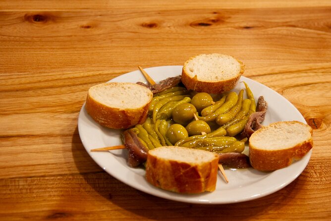 San Sebastian Food & Pintxos Tour with 12 Food & Drinks Tastings - Timing, group size, and physical effort
