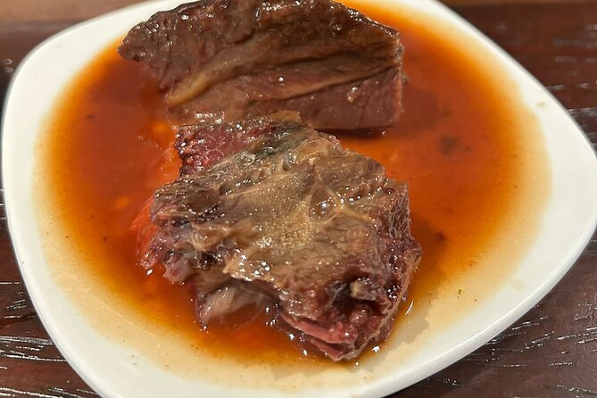 San Sebastian Food Tour: Pintxos, Drinks, and Tapas with a Local - Konstituzio Plaza and the Spanish ham tasting