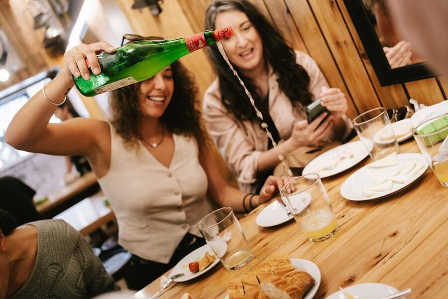 San Sebastian Like a Local: Evening Pintxos Tour - Key things to know before booking