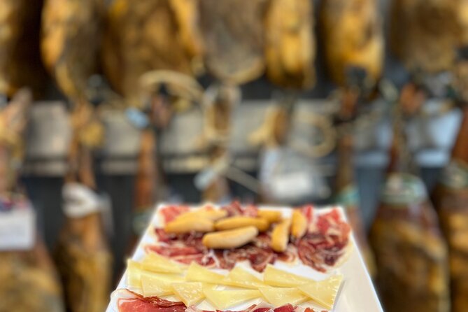 San Sebastian Pintxo Food, Wine & Market Foodie Tour(Small Group) - Calle Mayor puts local produce on the plate