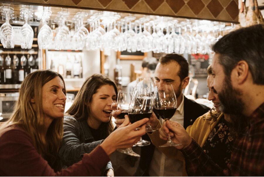 San Sebastian: Pintxos and Wine Tour with 5 Tastings - Five taverns across two parts of San Sebastian
