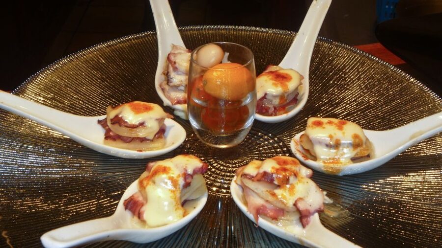 San Sebastian: Private Pintxos Basque -Tapas Tour - Why pintxos make a good first meal in San Sebastian