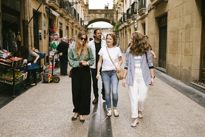 San Sebastian Ultimate Morning Pintxos & Wine Tour in Old Town - Stop one: mussels, sauces, and Basque cider