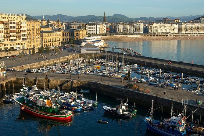 San Sebastian walking tour with pintxo and drink option - Who will get the most from this tour