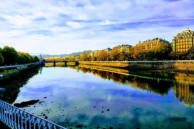 San Sebastian walking tour with pintxo and drink option - Booking value and cancellation details