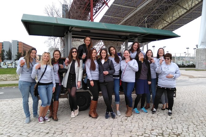 Sangria Bike Lisbon Experience - The hosts and group atmosphere