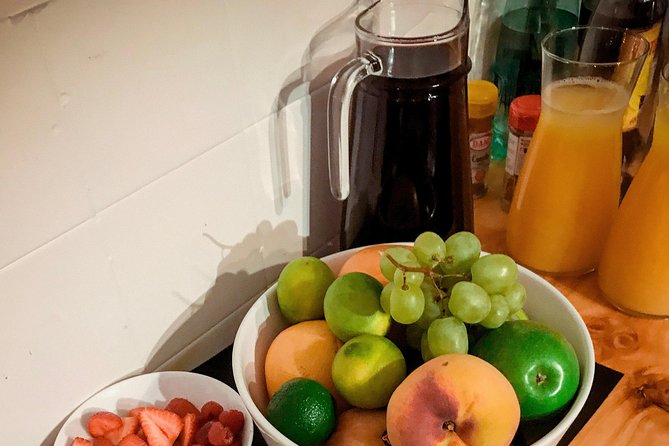Sangria Cultural Workshop with Tapas - Kiki’s two-part lesson in sangria
