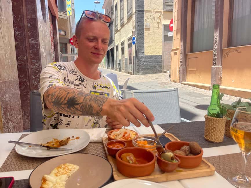Santa Cruz guided bike tour 1,5 hour + Tapas - Why a bike is a smart way to see Santa Cruz
