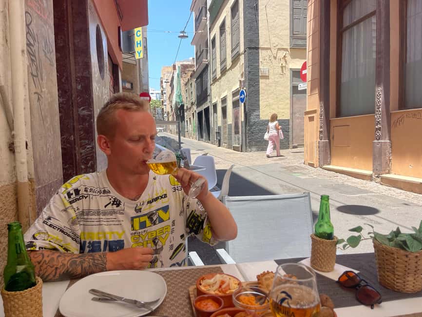 Santa Cruz guided bike tour 1,5 hour + Tapas - Starting at Calle Dr. Allart