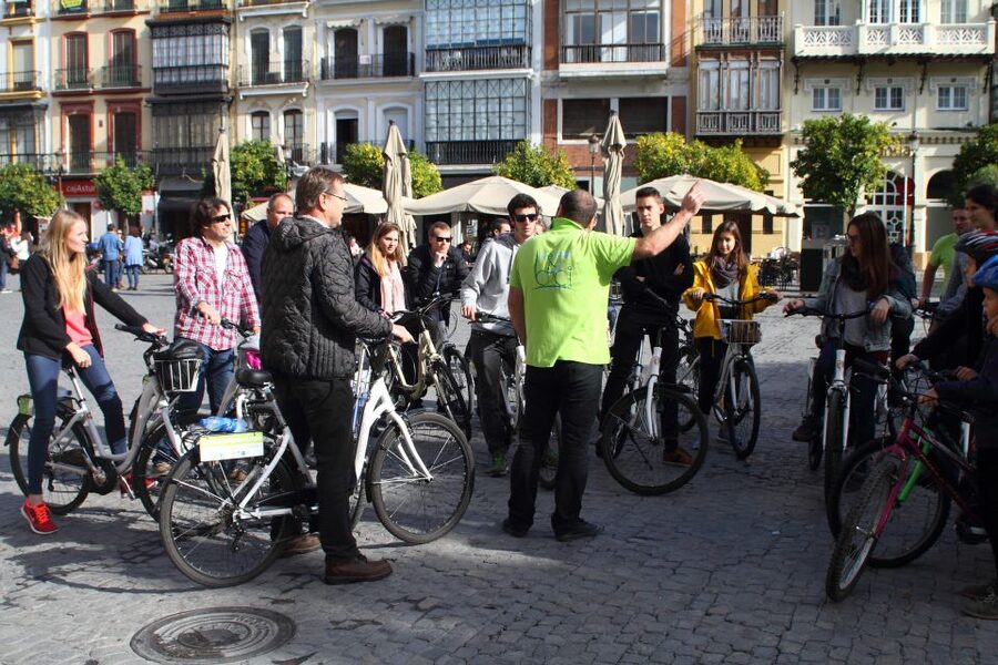 Seville: 3-Hour Tapas Tour by Bike - Why this tour works well in Seville