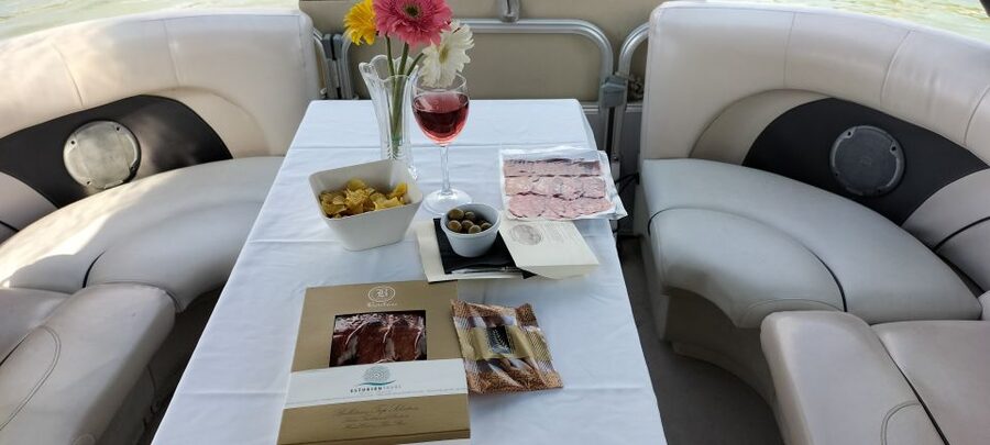 Seville: Exclusive River Boat Tour with Tapas - La Cartuja and Seville’s newer face