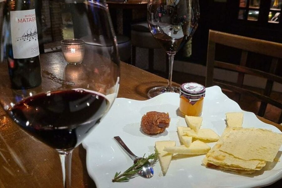 Seville: Flamenco Show and Tapas in Triana Private Tour - From the tablao to Triana’s tapas culture