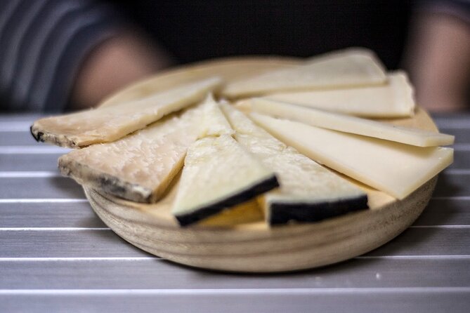 Seville Food Tour: Vermut, Churros & 10+ Tasty Local Dishes - Eating your way through Andalusia