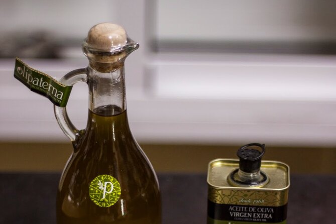 Seville Food Tour: Vermut, Churros & 10+ Tasty Local Dishes - Vermut, beer and tinto de verano