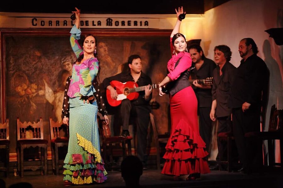 Seville: Half-Day Flamenco & Tapas Night - The route’s best photo stops