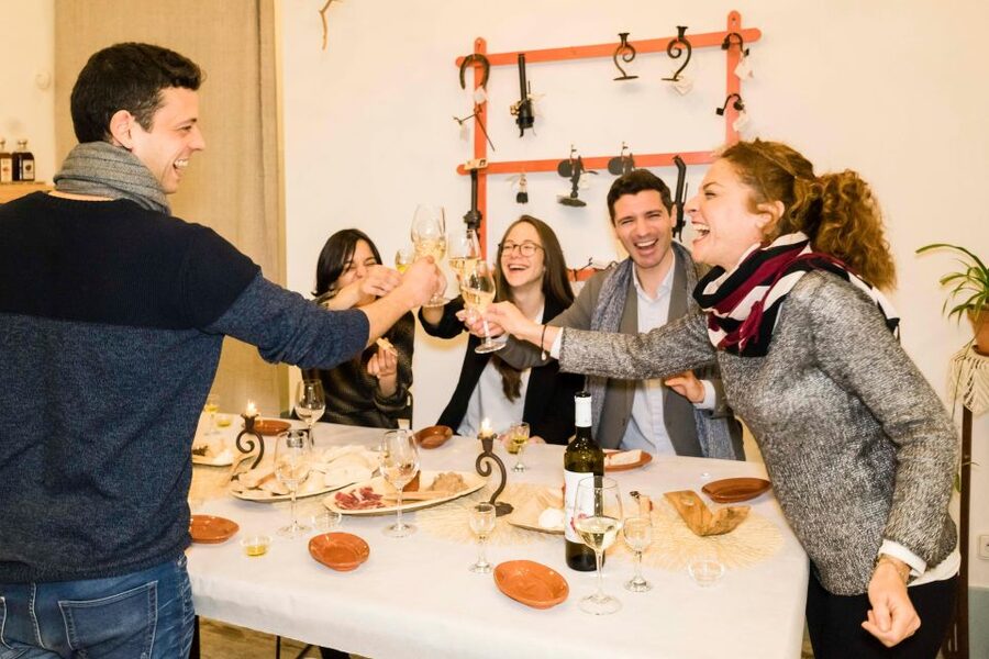 Seville: Morning Market & Tapas Tour - Practical details that can shape your morning