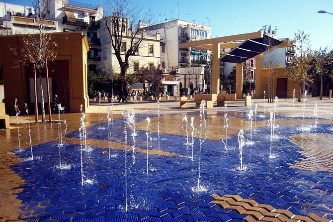 Seville Off the Beaten Path Tapas and Market Tour - Starting at Las Sirenas and entering Alameda