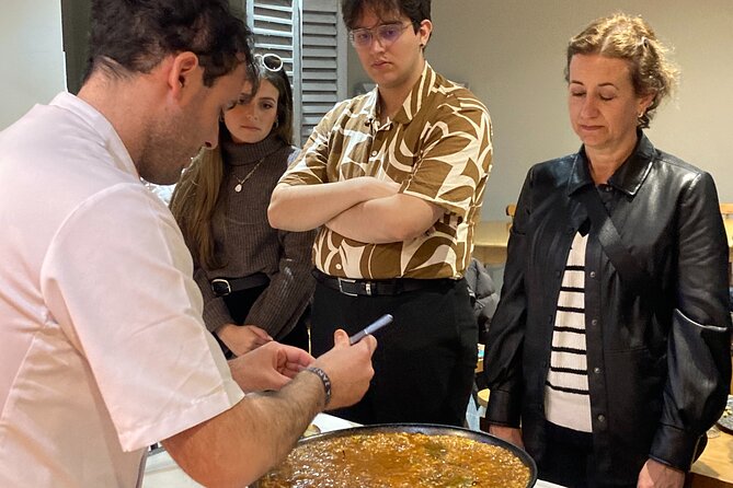 Seville: Paella Showcooking Experience - Who will enjoy this most?