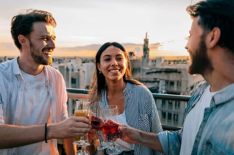 Seville: Private Tapas and Wine Tour with Rooftop Drink - Starting at Plaza Nueva and entering old Seville