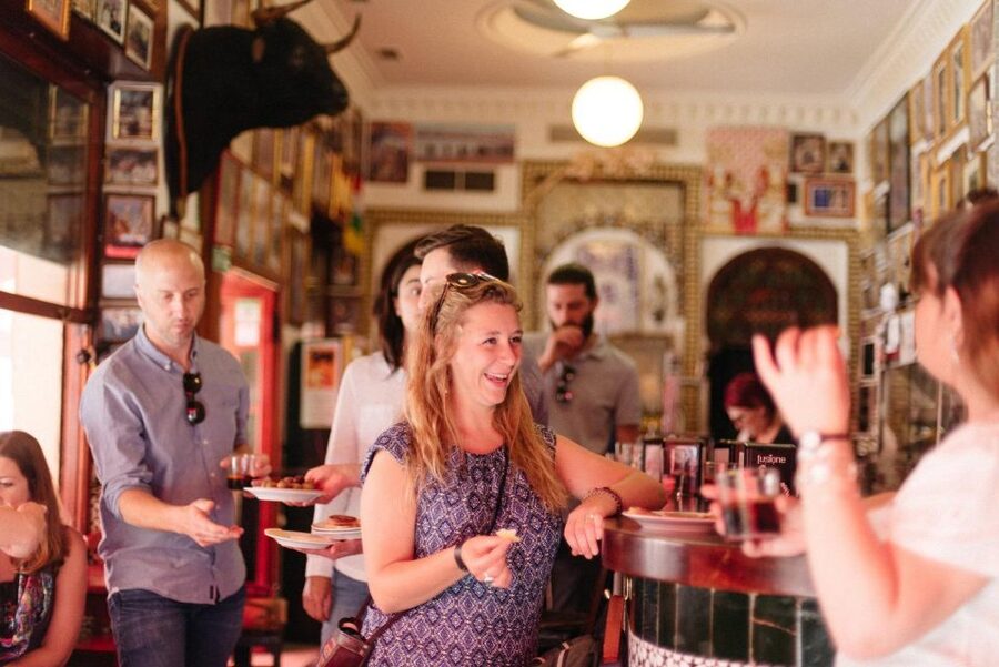 Seville: Private Tapas & History Tour in Triana Neighborhood - Bar Bistec and the longest meal of the evening