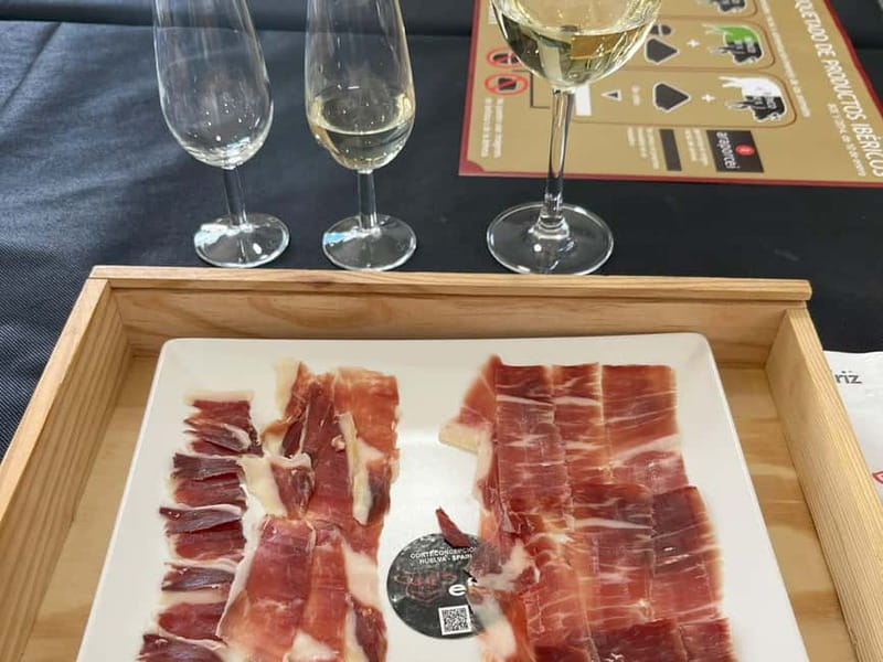 Seville: Secret Food Tour with Tapas and Drinks - Triana Market and the morning option
