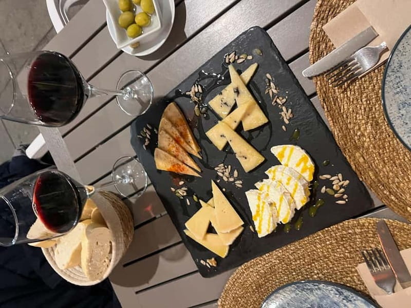 Seville: Secret Food Tour with Tapas and Drinks - Walking, access, and practical limits