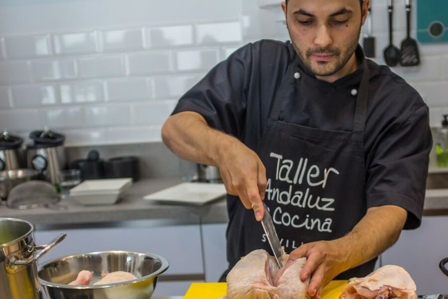 Seville: Spanish Cooking Class with Dinner - What makes the location useful