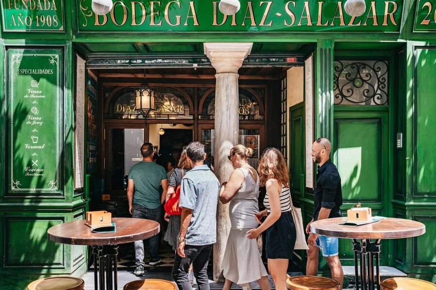 Seville: Tapas, Taverns and History Guided Walking Tour - Bodeguita Antonio Romero Arfe turns tapas into dinner