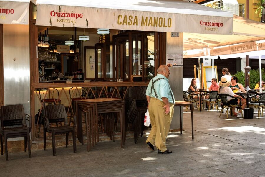 Seville: Tapas, Taverns, and History Walking Tour - Key points to know before booking