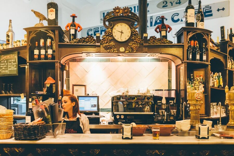 Seville: Tapas Tour Across the River in Triana - The second bar and the value of a guide