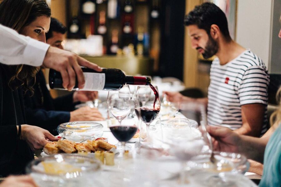 Seville: Wine and Gourmet Tapas Tour - Key points to know before booking