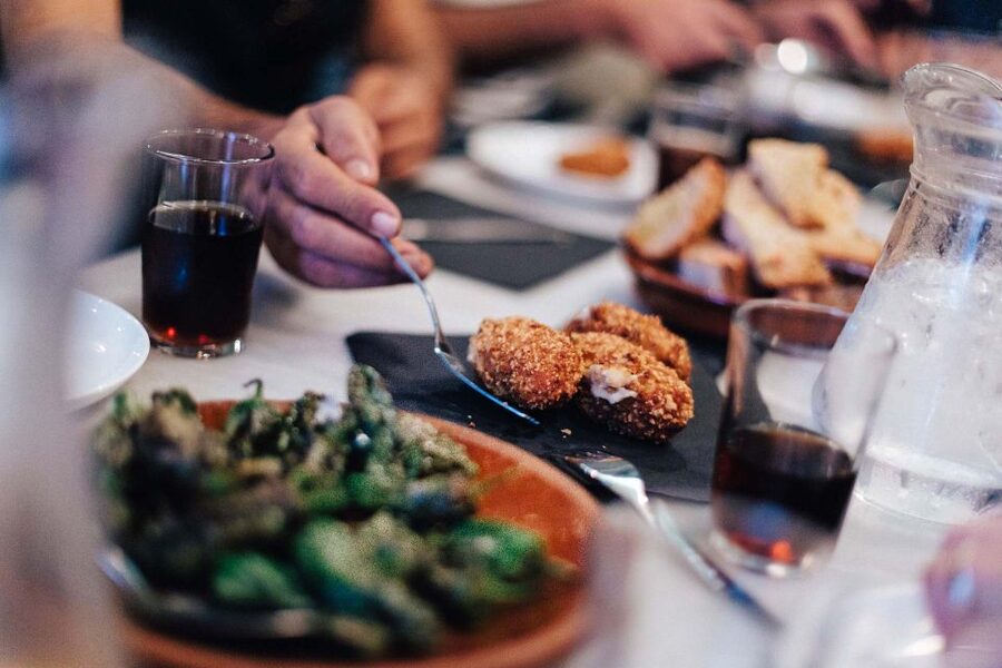 Seville: Wine and Gourmet Tapas Tour - The food restrictions you should take seriously