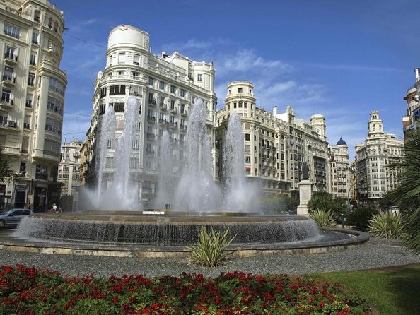 Shore Excursion: City Tour with Tapas in 11th Century Monument - Key points to know before booking