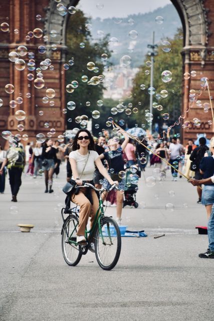 Sightseeing Barcelona by Bike, Photo-shooting & Tapas - Barcelona Cathedral and the Gothic Quarter