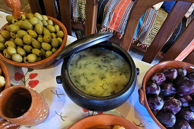 Sintra Food & Wine Experience – Tapas, Tastings & Culture - Why this private Sintra day works