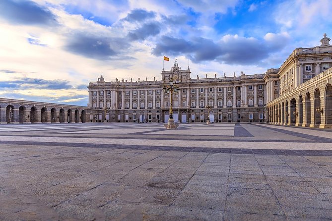 Skip-the-line Madrid Royal Palace with tapas tasting & Retiro Park - Entering the Royal Palace of Madrid