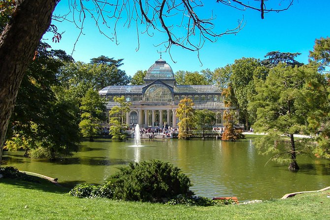 Skip-the-line Madrid Royal Palace with tapas tasting & Retiro Park - Sabatini Gardens and the royal setting