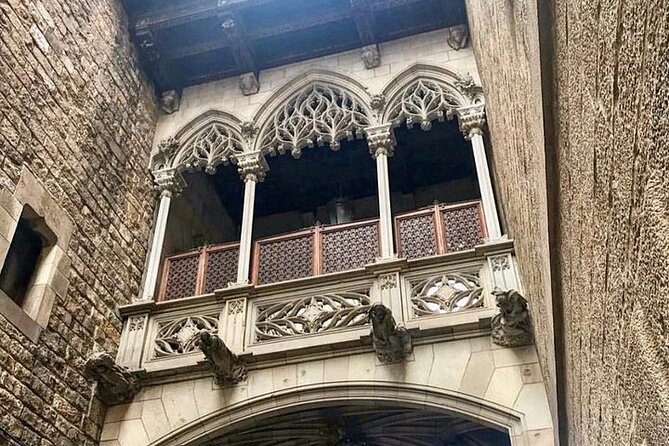 Small Group Barcelona Walking Tour, Flamenco Show & Tapas Dinner - Flamenco in a 17th-century castle