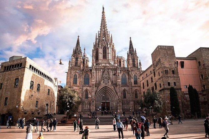 Small Group Barcelona Walking Tour, Flamenco Show & Tapas Dinner - Who will enjoy this Barcelona evening