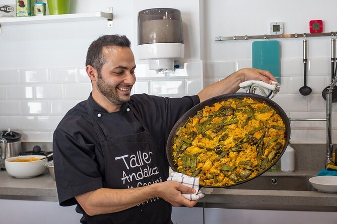 Spanish Cooking Class and Dinner in Seville - The first lesson is sofrito