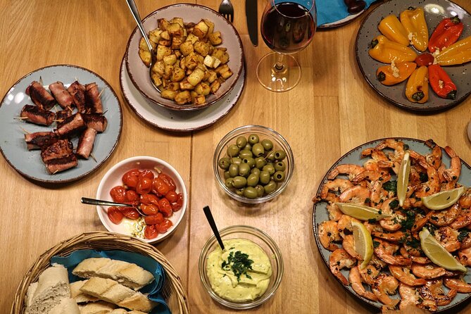Spanish Cooking Class Palma meals+drinks 7 dishes Full meals - What happens during the three-hour session