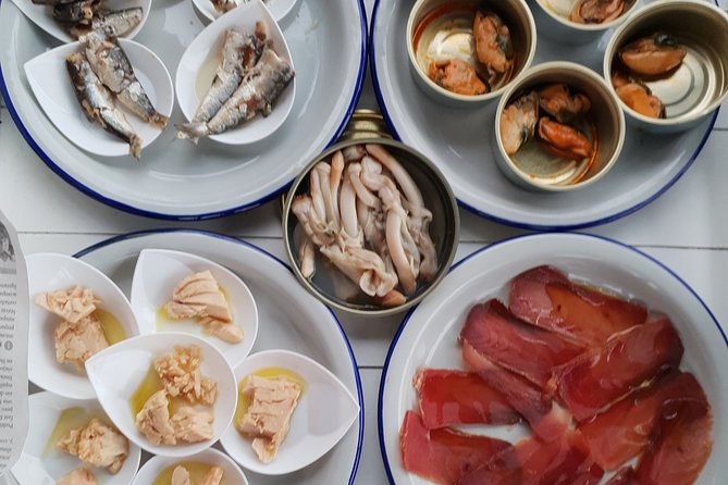Sunset Boattrip + Tapa + Cava - How the boat and weather affect the ride