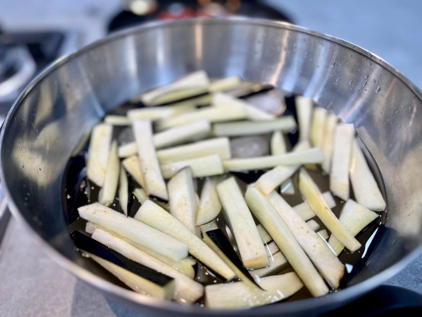 Tapas Class! Authentic Spanish tapas and Sangría! - Should you book this Malaga tapas class?