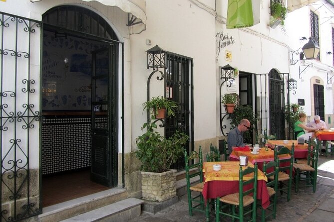 Tapas Food Tour in Jerez de la Frontera - Who will enjoy this Jerez food tour?