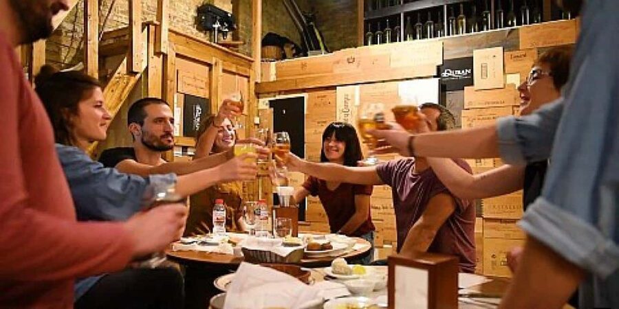 Tapas tasting with drinks at Santiago Old Town - Booking, cancellation, and practical details