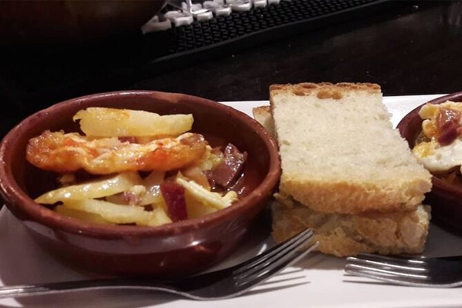 Tapas tasting with drinks at Santiago Old Town - The food, explained course by course